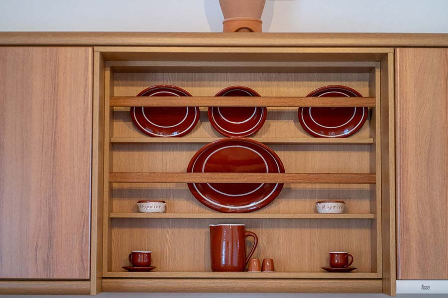 Traditional ceramic dishes in the Bougainvillea apartment