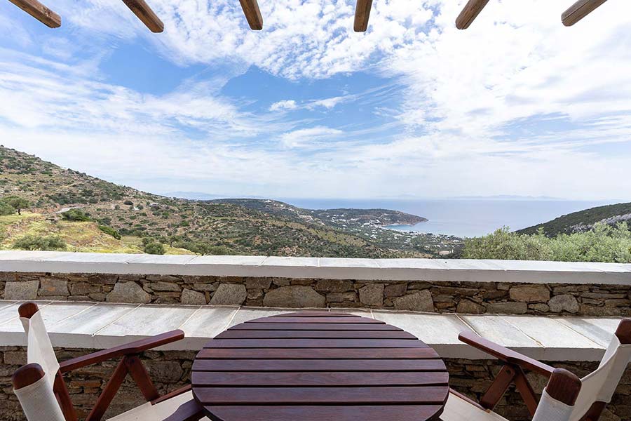 Terrace with sea view in the Bougainvillea apartment